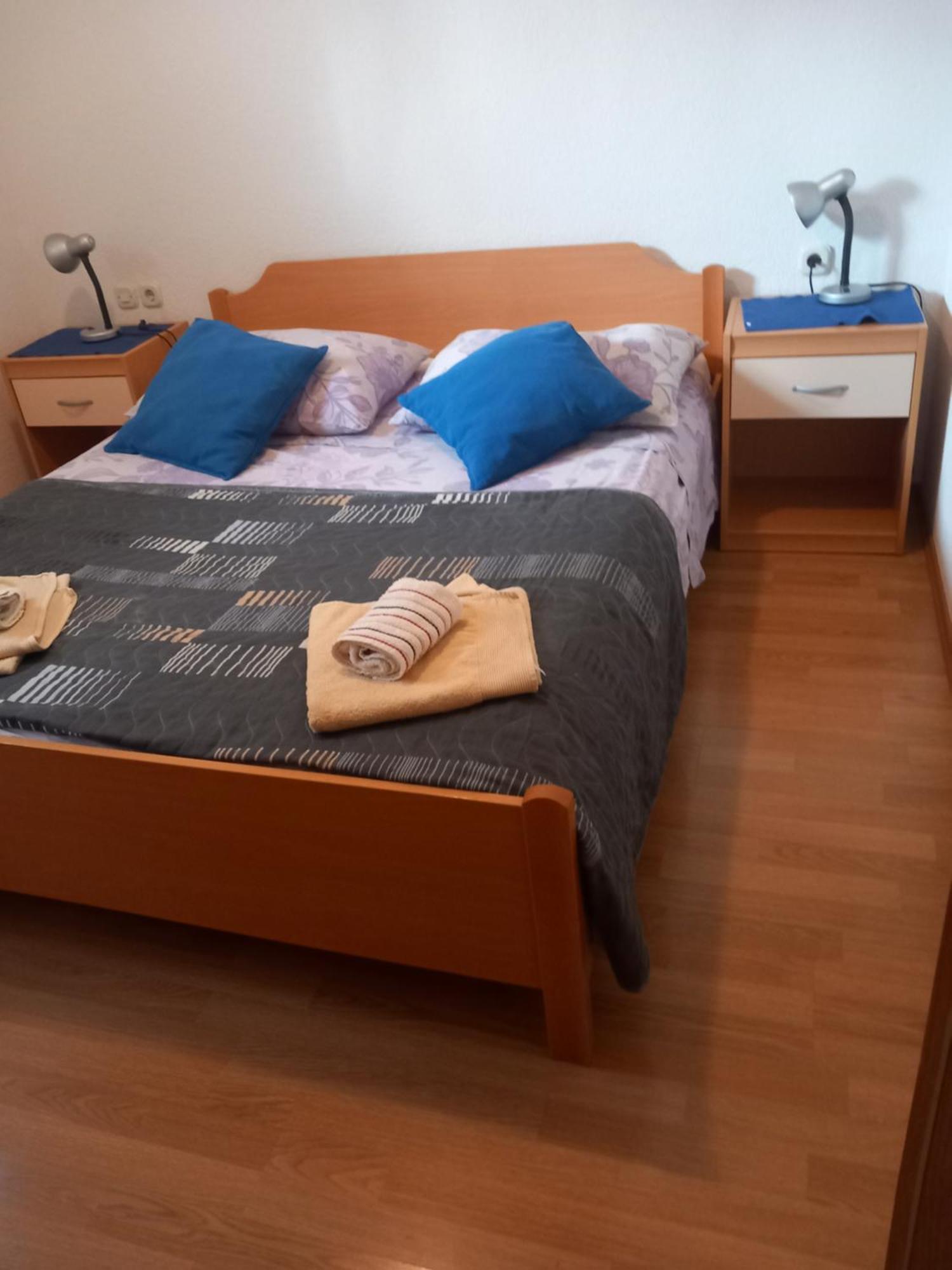 Apartments Jerica Bol Bagian luar foto