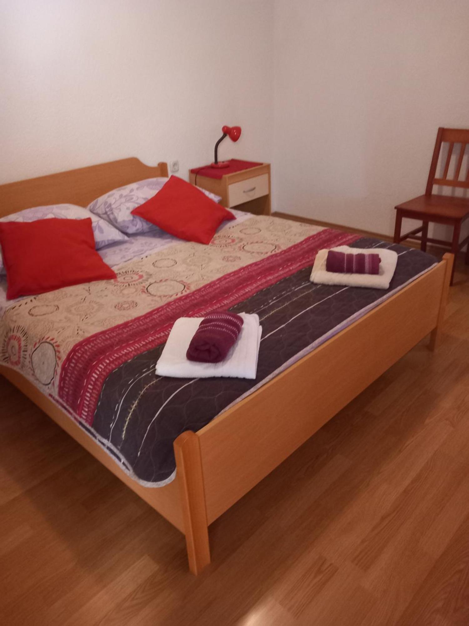 Apartments Jerica Bol Bagian luar foto