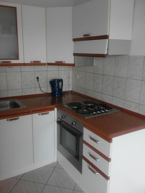 Apartments Jerica Bol Bagian luar foto