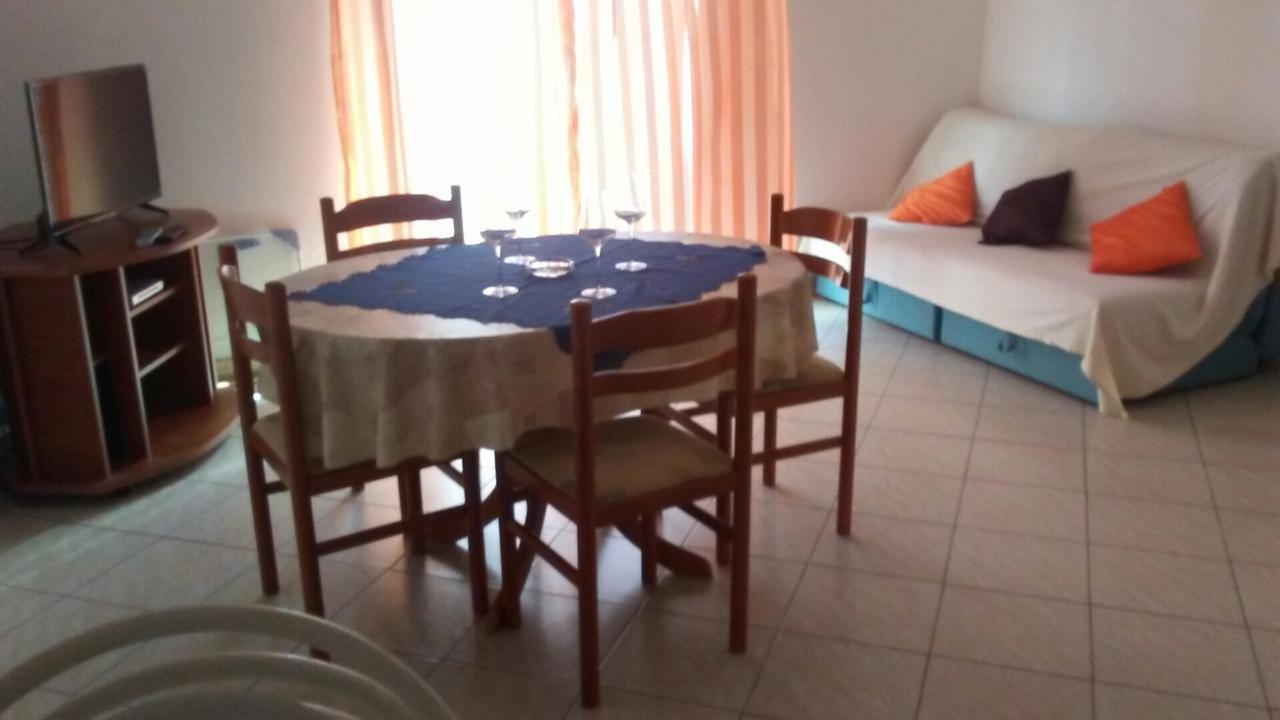 Apartments Jerica Bol Bagian luar foto