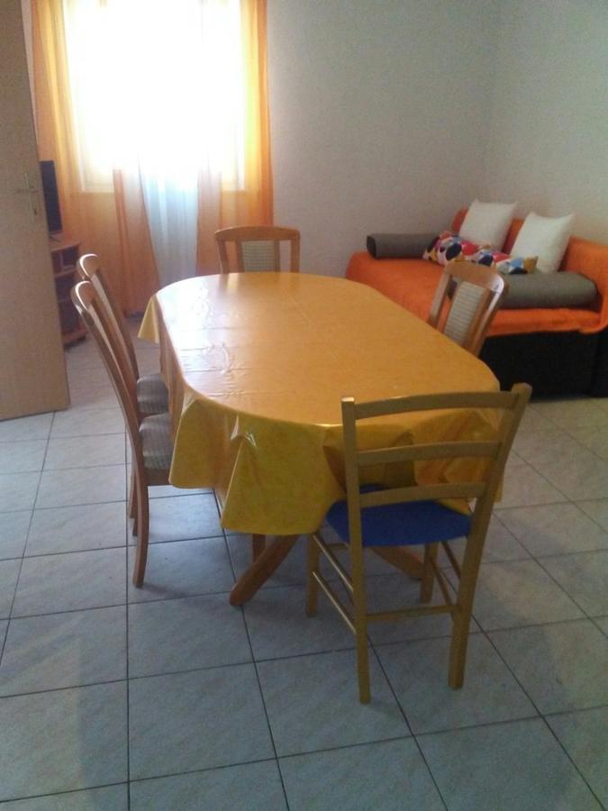 Apartments Jerica Bol Bagian luar foto